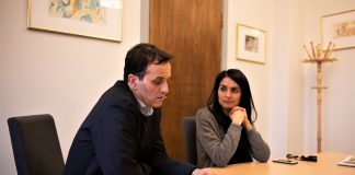 Yassine og Saida med valgkampstart for Høyre