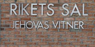 Jehovas vitner misjonerer overfor innvandrere