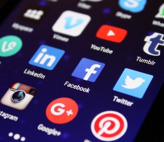 Franske muslimer til sak mot Facebook og Google