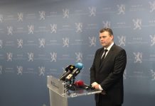Regjeringen vil ha raskere saksbehandling for utvisning av asylsøkere
