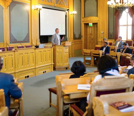 Lokalpolitikere jobber for å få innvandrere til å bruke stemmeretten