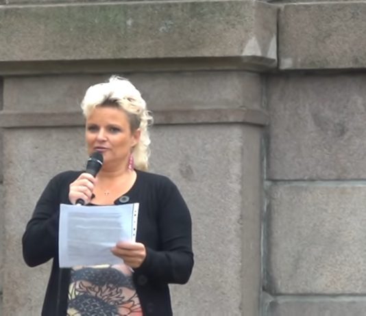Merete Hodne får ikke erstatning for «nazifrisør»-sketsj