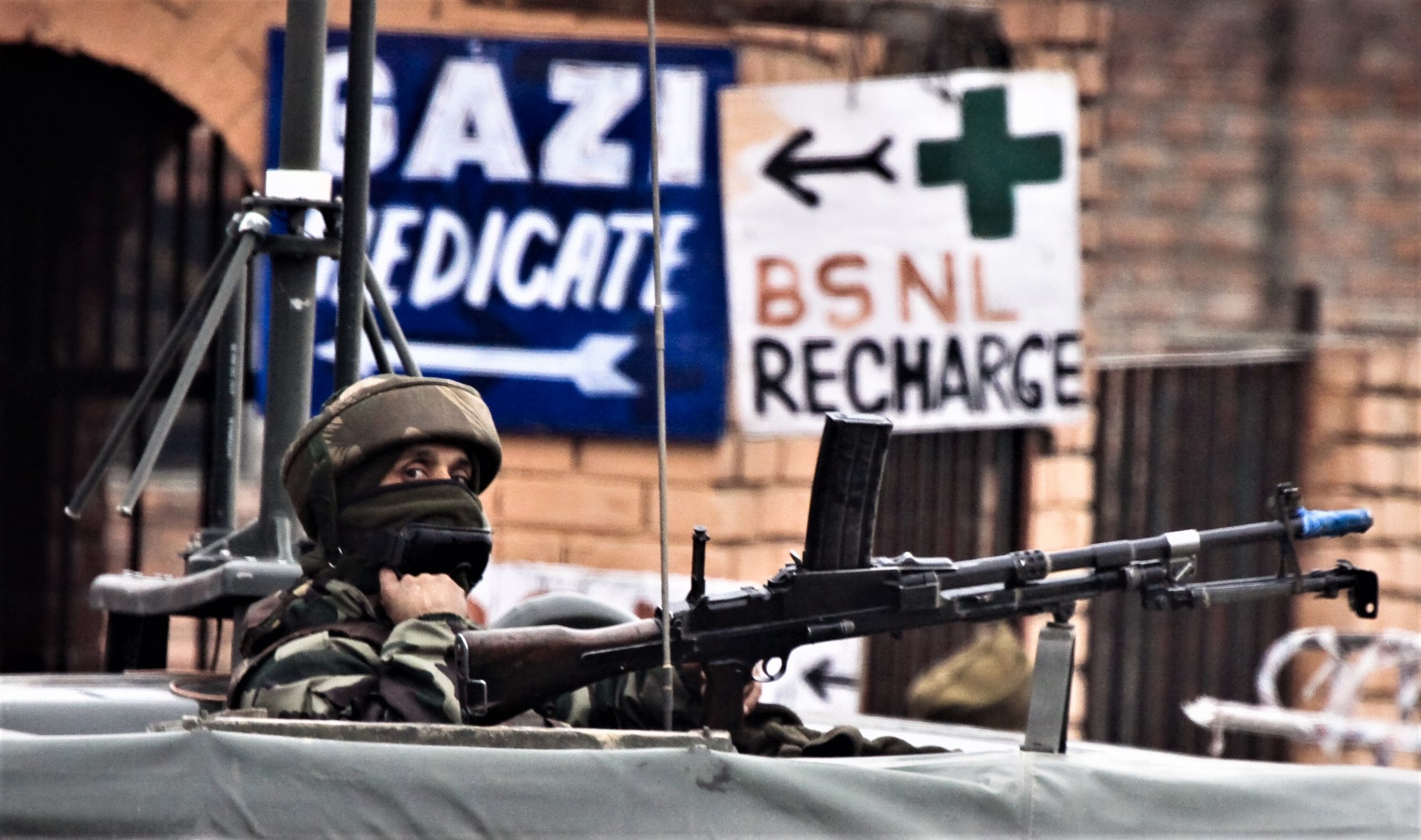 soldat-srinagar.jpg