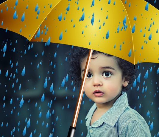 – Det er Helgheim og Listhaug som ikke tar ansvar child, protection, umbrella