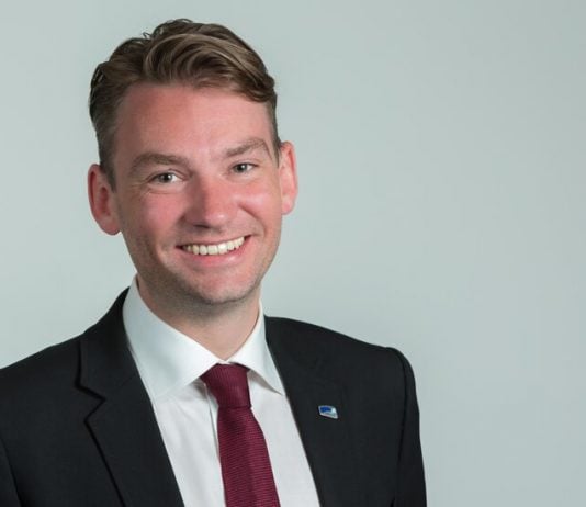 Høyre-utvalg vil stramme asylgrepet – bruke tredjeland