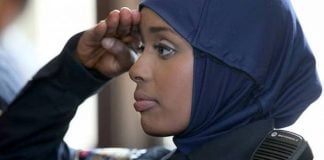 Politihijab, nok en gang