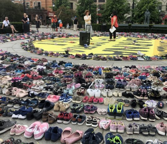 Regjeringen har besluttet å hente ut barnefamilier fra Moria-leiren