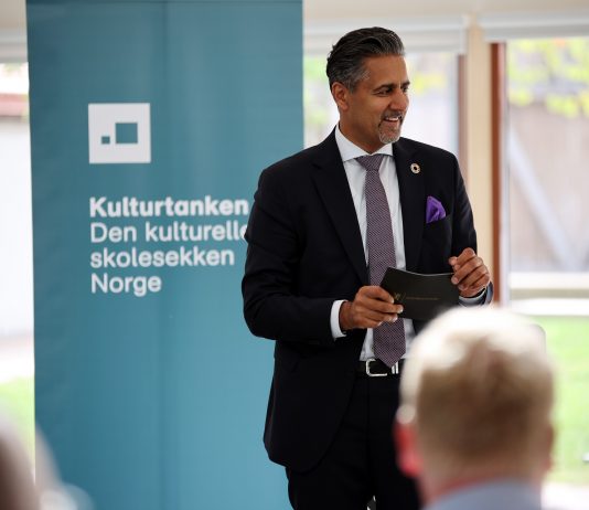 Abid Raja topper stortingsvalglistene til Venstre i Viken