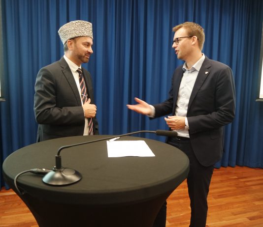 Ropstad vil ha nasjonal dugnad for fosterhjemsrekruttering