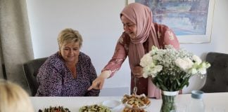 Får flyktningene velge sin egen vei? Nå undersøkes tre kommuner
