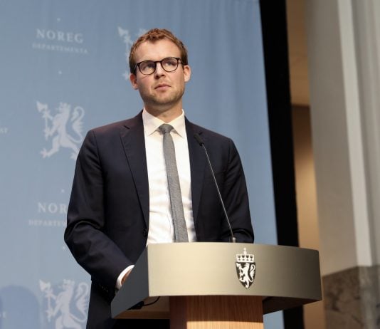 KrF og Venstre ønsker å endre loven så asylbarn ikke kan «straffes for foreldres feil»