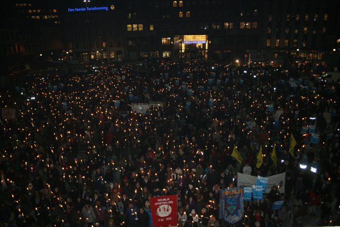 2011_memorial_torchlight_procession_for_Benjamin_Hermansen