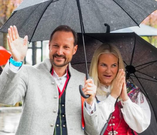 Gratulerer med dagen!