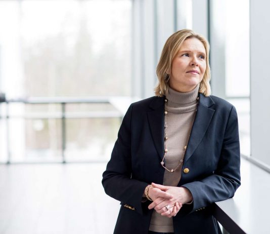 Frp skjerper politikken: Strengere asylregler og hardere straff for gjengkriminelle