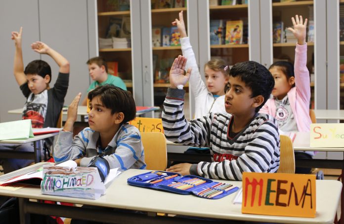 RefugeesSchool_001