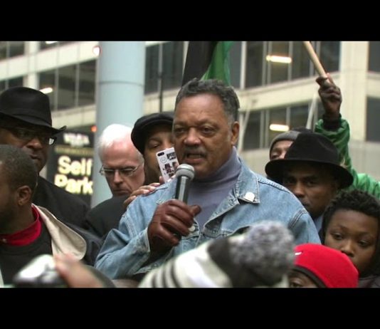 Jesse Jackson sykehusinnlagt med covid-19