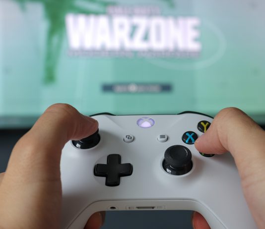 Pakistanske kvinner bruker e-sport for å hevde seg