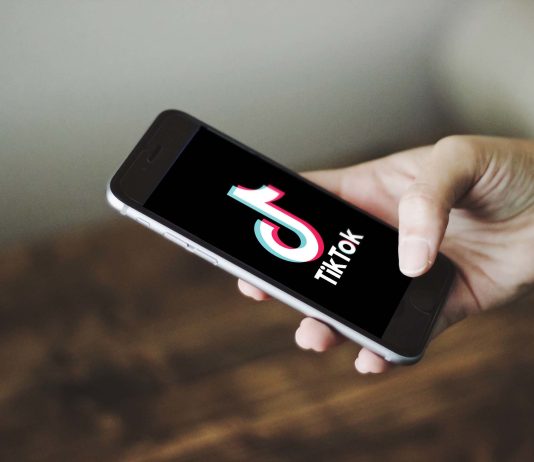 Tiktok fjerner titusener av hatefulle videoer