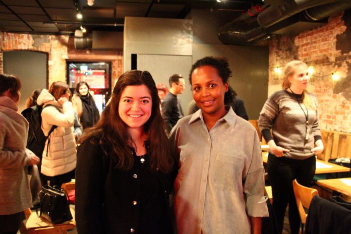 Nancy Herz, Mona Ibrahim Ahmed