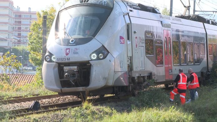 279793