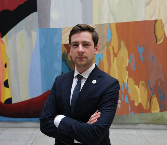 SV ber justisministeren svare om bruk av omvendt voldsalarm