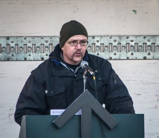 Profilert medlem av nynazist-gruppe skal vitne i Breivik-rettssaken