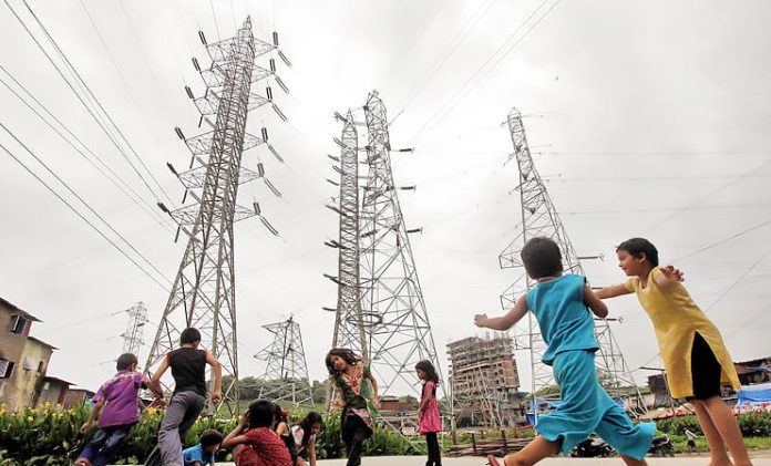 people-exposure-electric-fields-ac-transmission-lines-