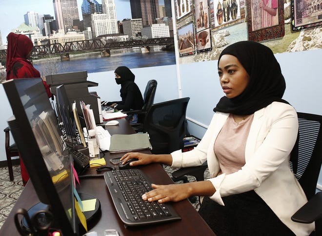 7170adfc-7d6e-42c8-9506-15f066b9f7d7-CEB_immigrant_businesses_fs_3