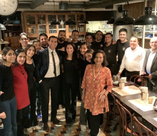 Indisk restaurant ga bort måltider en hel dag