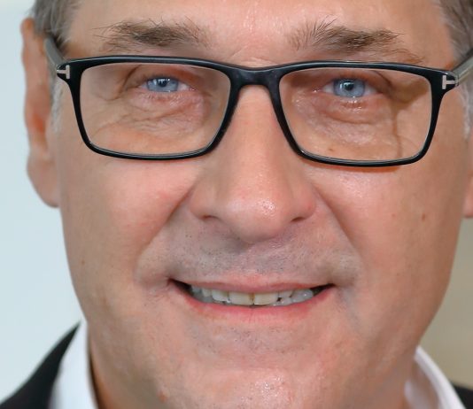 Visestatsminister frikjent for korrupsjon