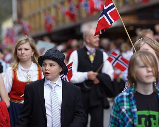 «Du er ikke norsk» | Avin Rostami