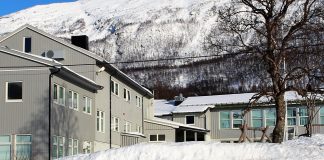 Kristen friskole-rektor beklaget bruk av kvinnelig prest