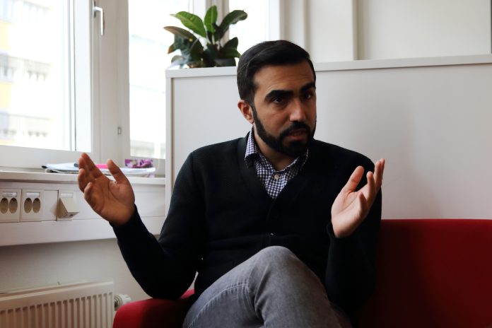 mushtaq.jpg