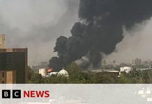 22 norske borgere reiste ut fra Sudan med norsk fly tidlig onsdag morgen