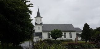 Kirken frykter politiet vil hente ut familie fra kirkeasyl