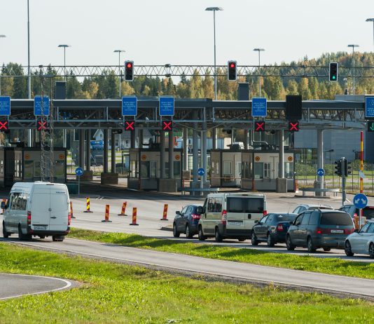Finland stenger grensen til Russland på ubestemt tid