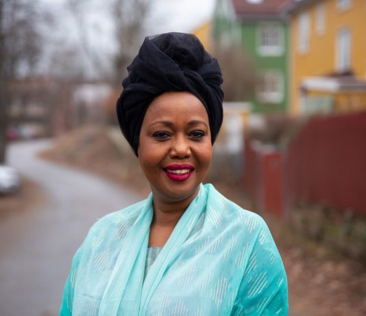 Nafissa skal rekruttere norsk-somaliske fosterforeldre