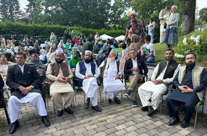 14-august-ambassade.jpg