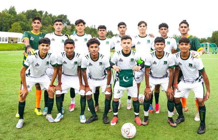 muslim-handsfc.jpg
