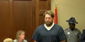 Sheriff-ansatt dømt til 20 års fengsel for rasistisk angrep i Mississippi