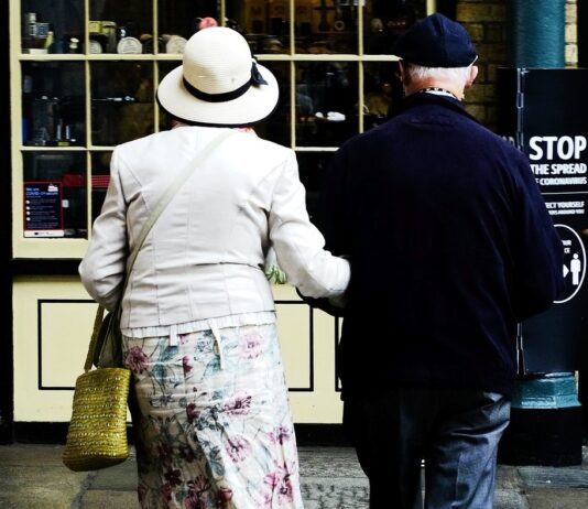 Fem prosent av pensjonistene bor utenlands