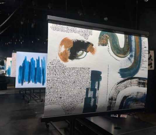 Flyktninger bruker kunst for å fortelle historiene sine selv