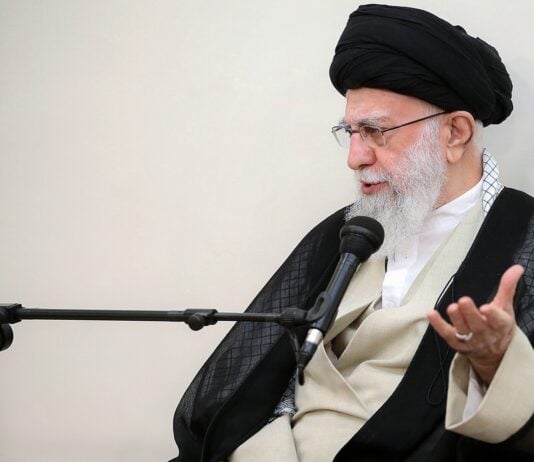Kurdisk partileder spår regimeskifte i Iran: – Kvinner, liv, frihet!