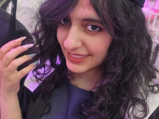 Norsk-iranske Elsai (16) blir Norges yngste medisinstudent