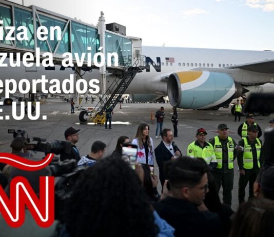 Fly med utsendte migranter har landet i Venezuela