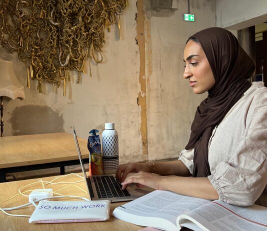 Samiyah Ahmad vil skape rom for kunnskap – ikke merkelapper