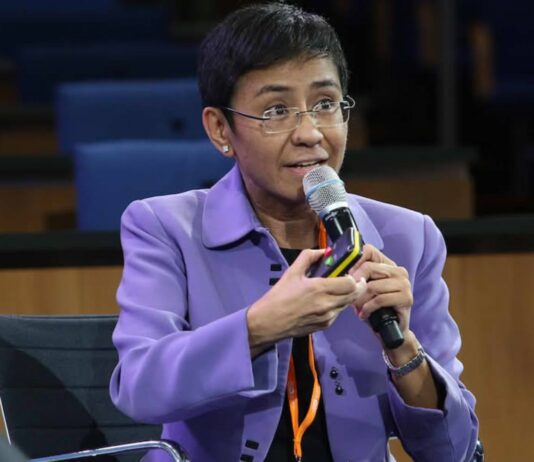 Maria Ressa: Nobelprisvinneren som gjorde sannheten til motstand