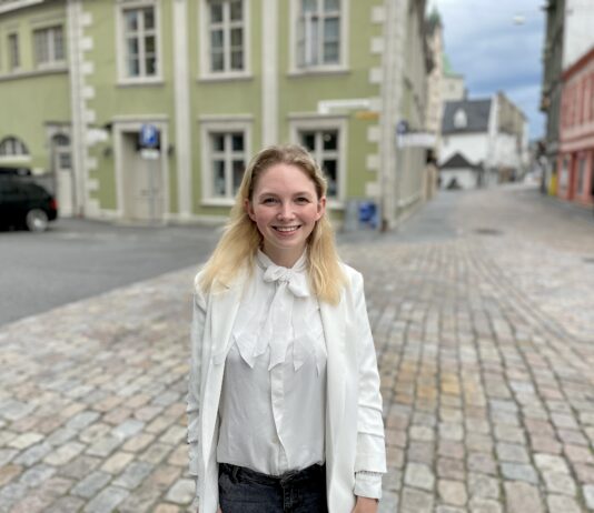 Høyre-politiker ut mot Frp: – Pass kan ikke måle lojalitet