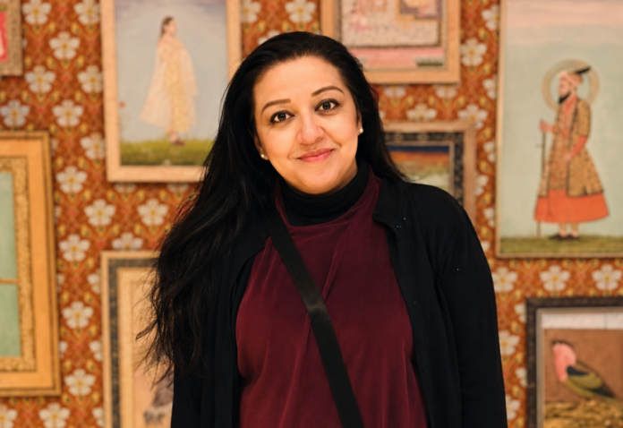 mahmona Khan