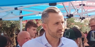 Ytre høyre-partiet AfD mot historisk seier i tysk delstatsvalg
